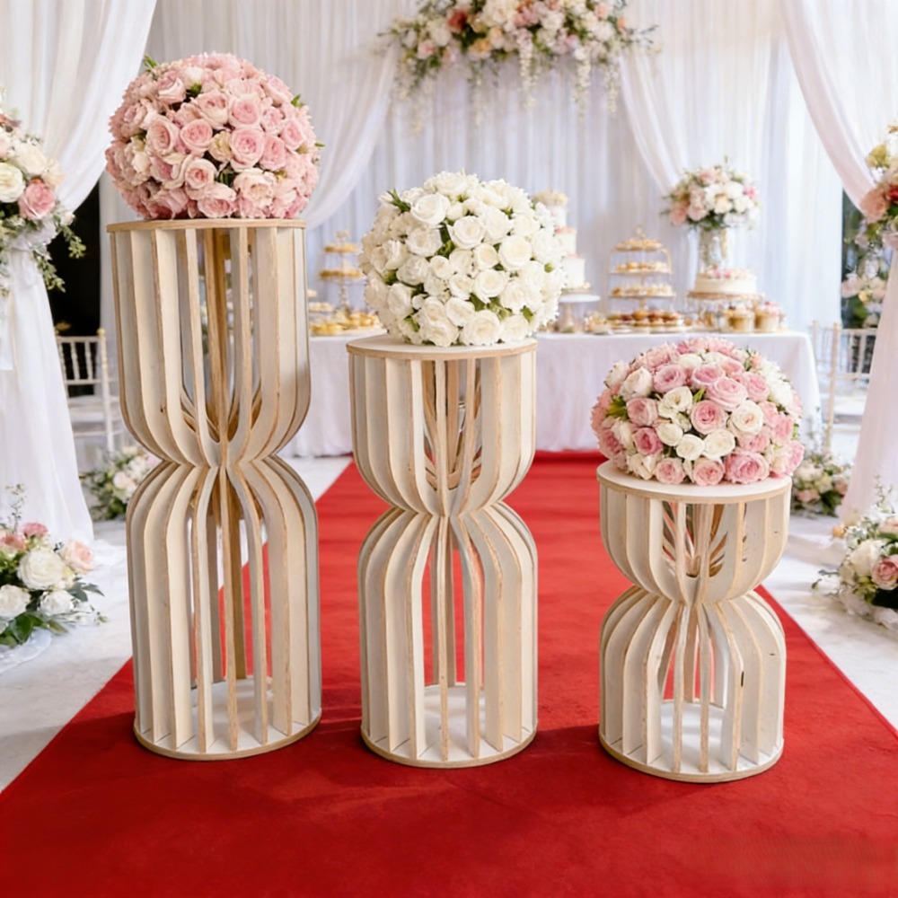 Wedding Supply Rentals - حامل زهور خشبي على شكل عمود