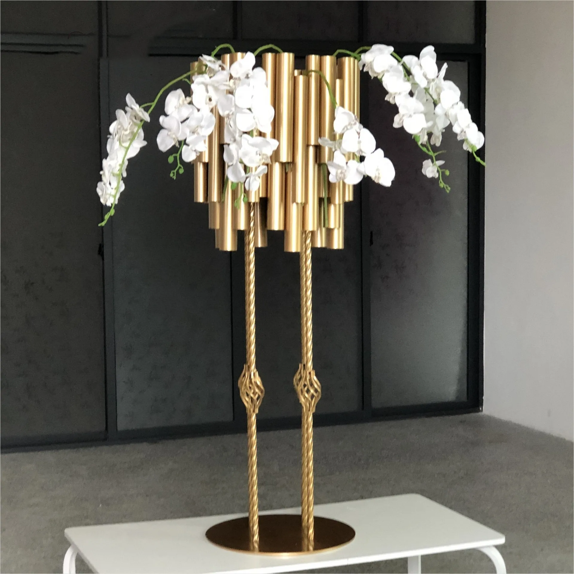 متجر لوازم حفلات الزفاف، حامل  - مراجعة Wedding/Event Supply Store وسعره