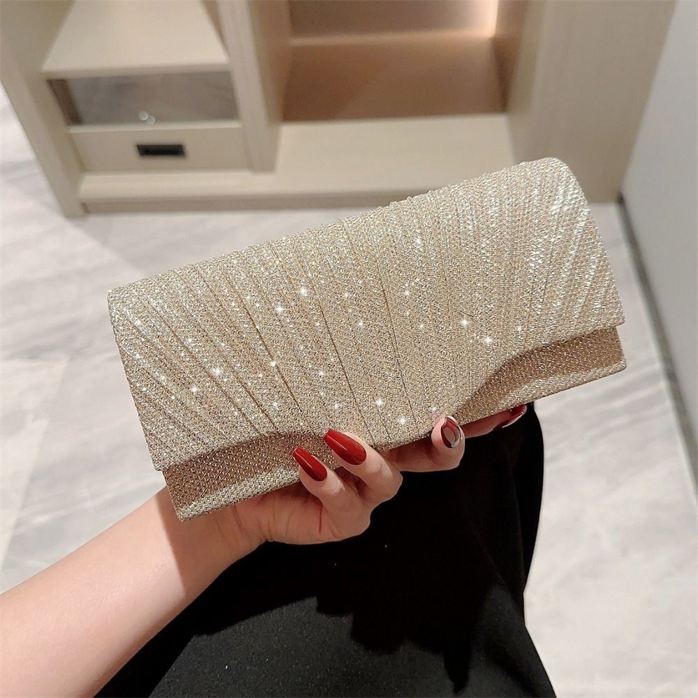 حقائب سهرة فاخرة مزينة بالترتر - مراجعة Wedding Vendor وسعره